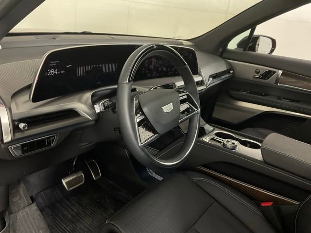 New 2026 Cadillac Vistiq Sport w/ LPO, Floor Liner Package image 16