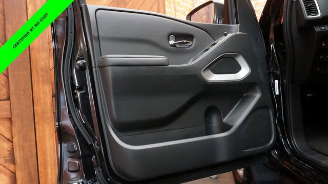 Certified 2024 Nissan Frontier SV w/ Hardbody Edition image 29