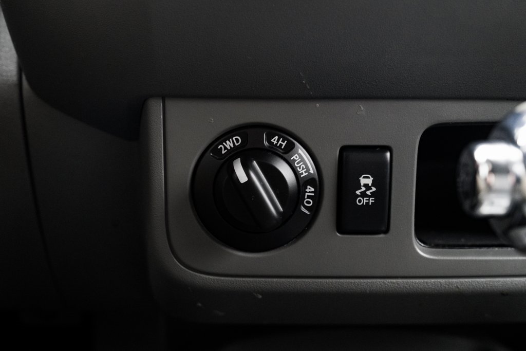 Used 2019 Nissan Frontier SV image 17