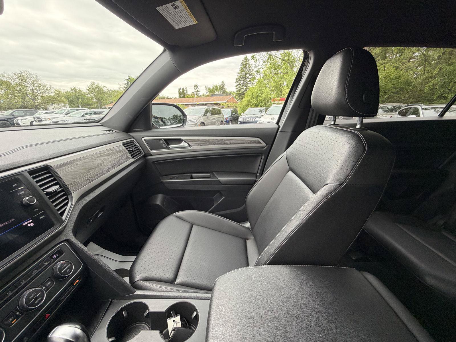 Used 2020 Volkswagen Atlas Cross Sport SE AWD/4WD image 19