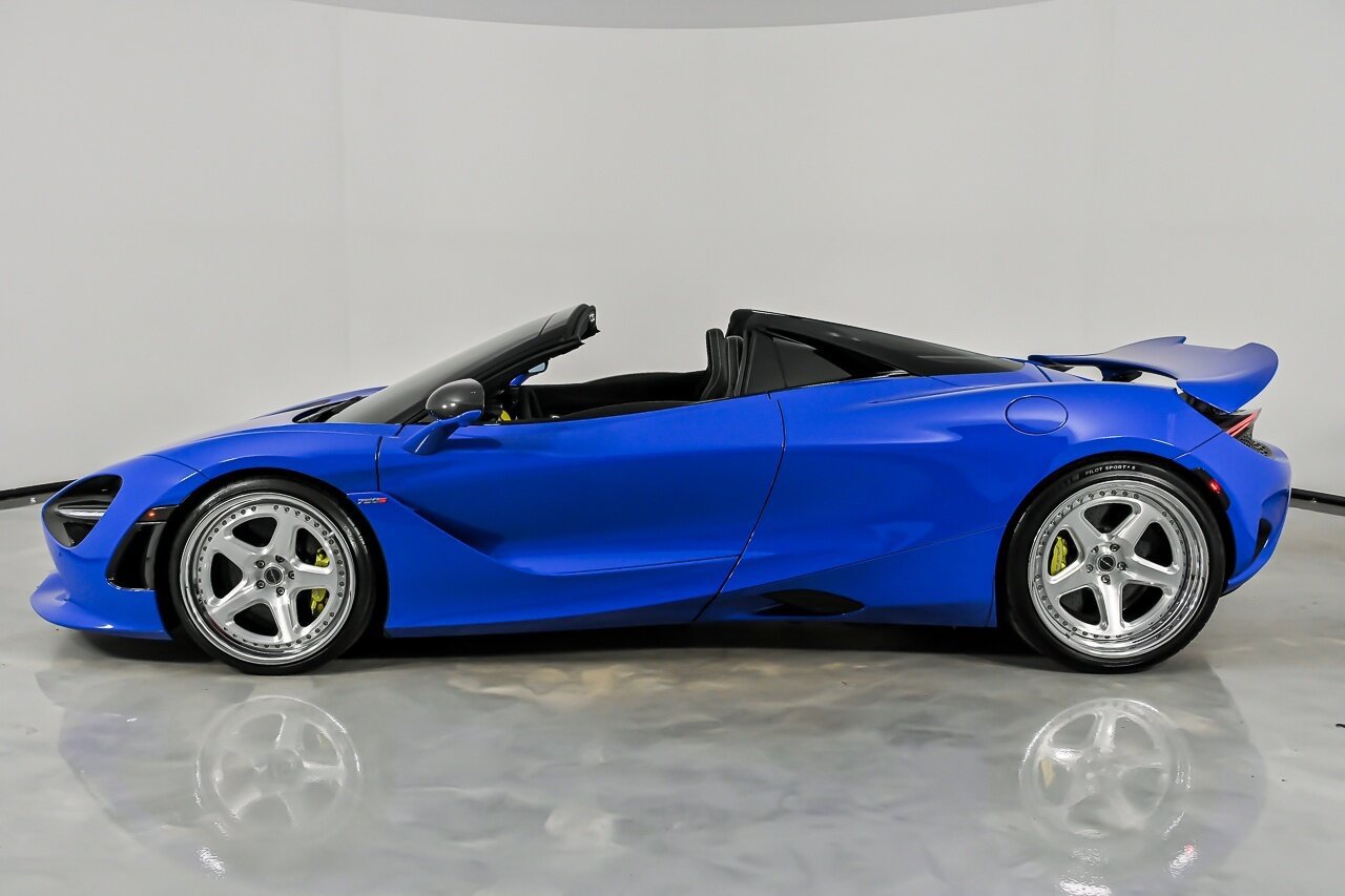 Used 2024 McLaren 750S Spider RWD image 9