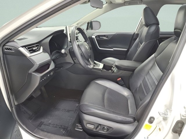 Used 2019 Toyota RAV4 Limited w/ Limited Grade Weather Package image 20