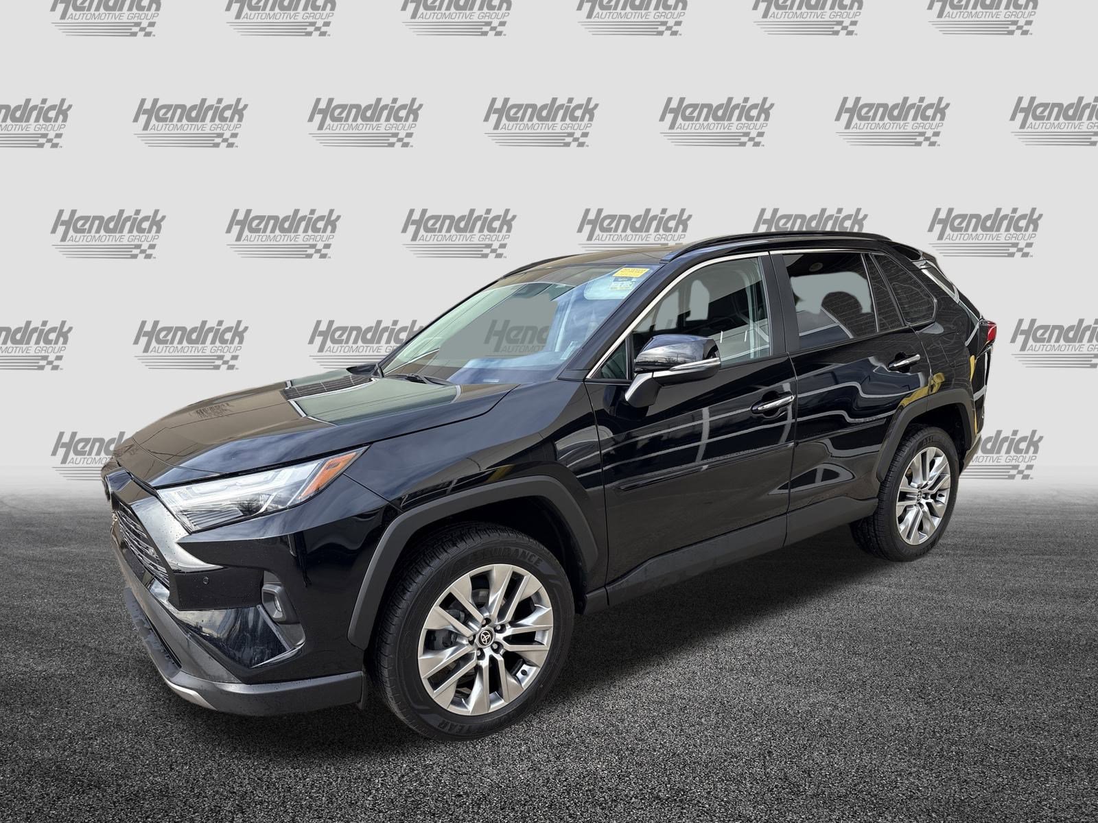Used 2022 Toyota RAV4 Limited image 5