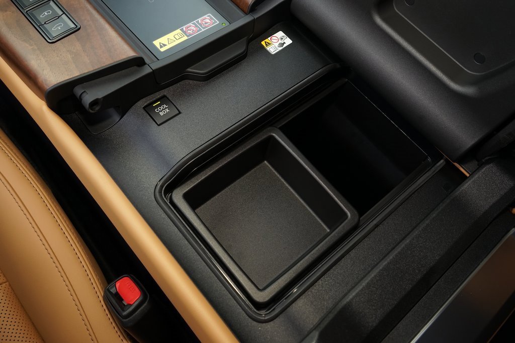 Used 2025 Lexus LX 600 4WD w/ Luxury Package image 20