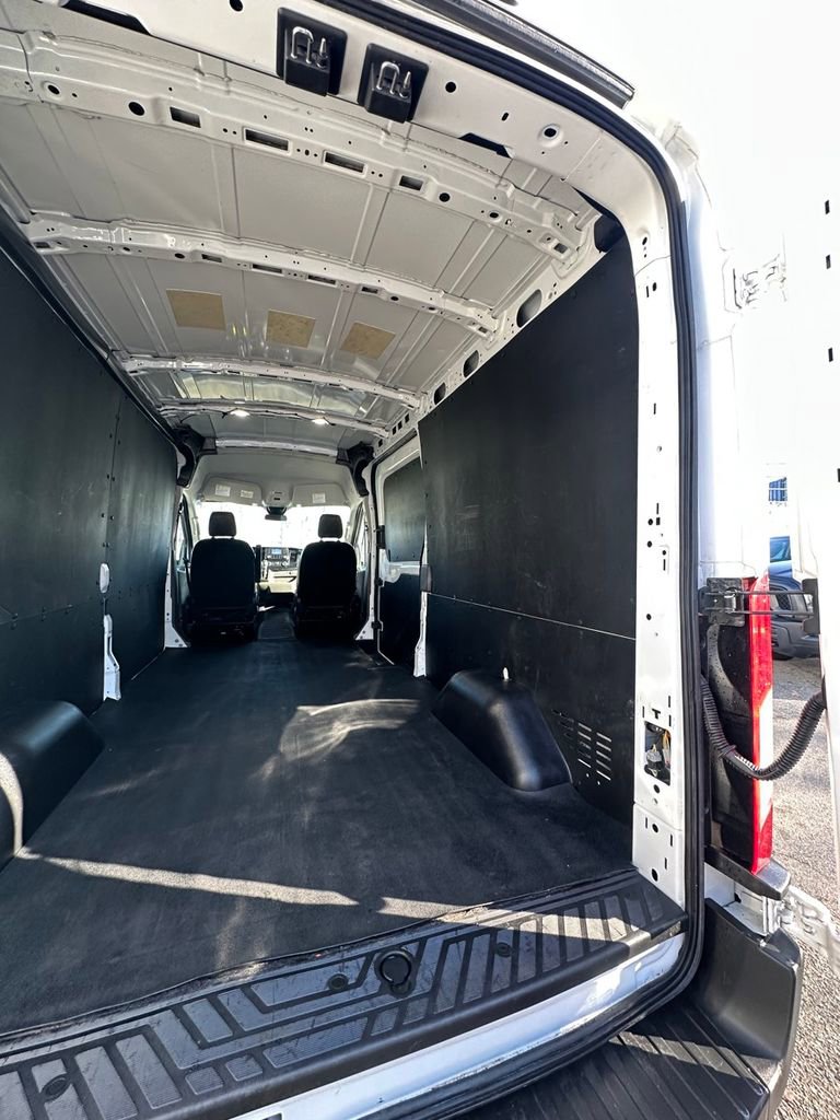 Used 2024 Ford Transit 250 148 Medium Roof Extended AWD w/ Load Area Protection Package image 22