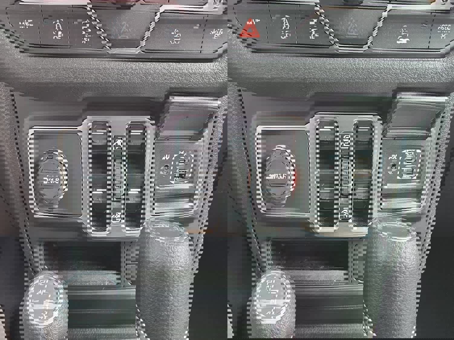 Used 2025 Jeep Gladiator Sport image 32