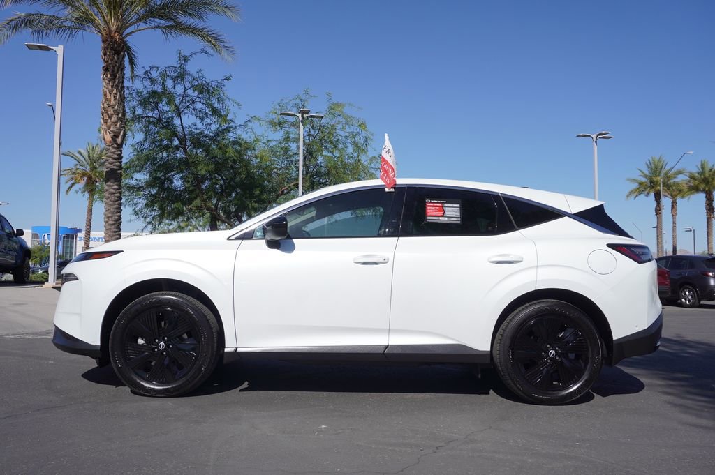 Certified 2025 Nissan Murano SV FWD image 2