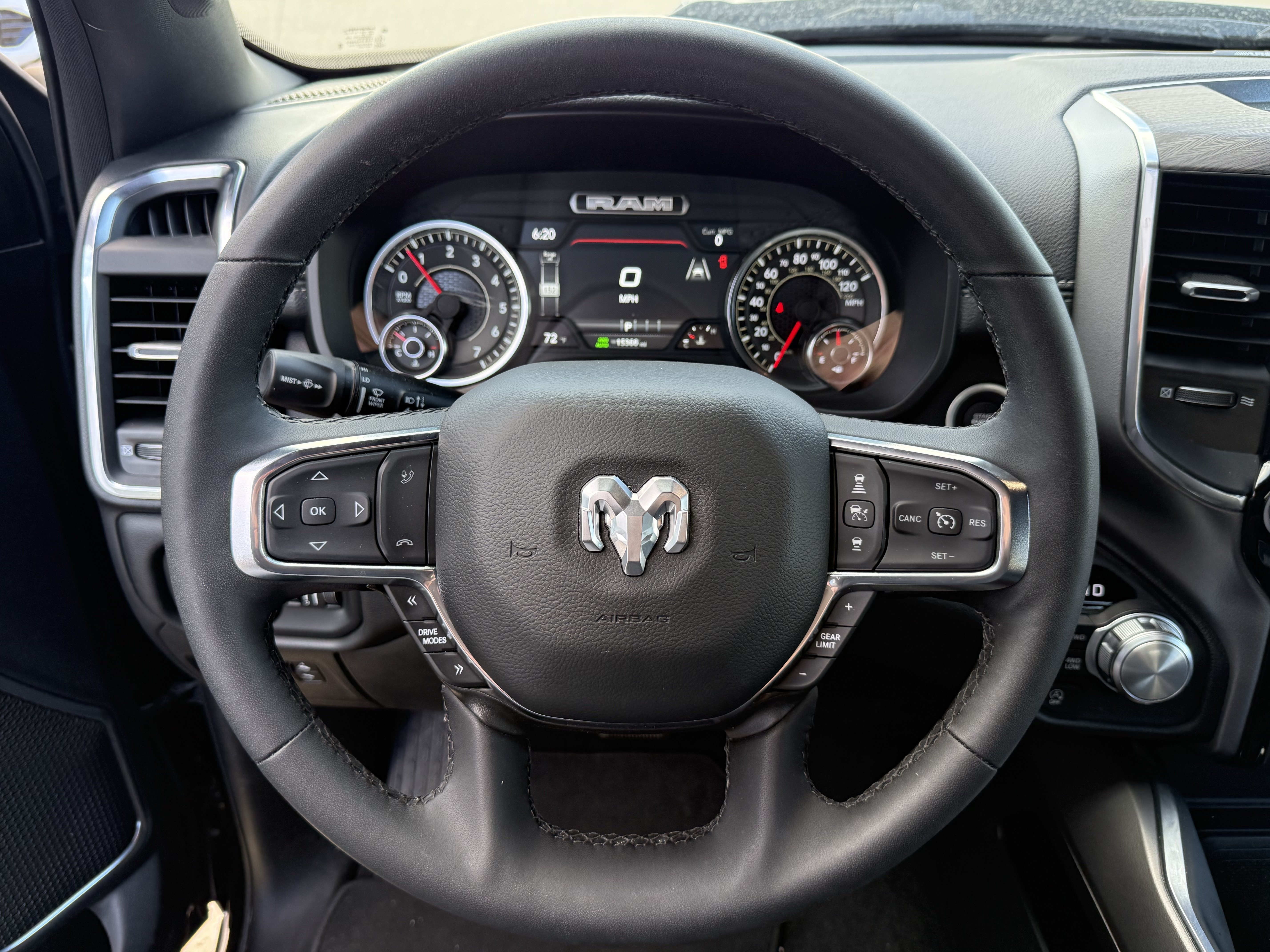 Used 2025 RAM 1500 Laramie w/ Sport Appearance Package AWD/4WD image 14