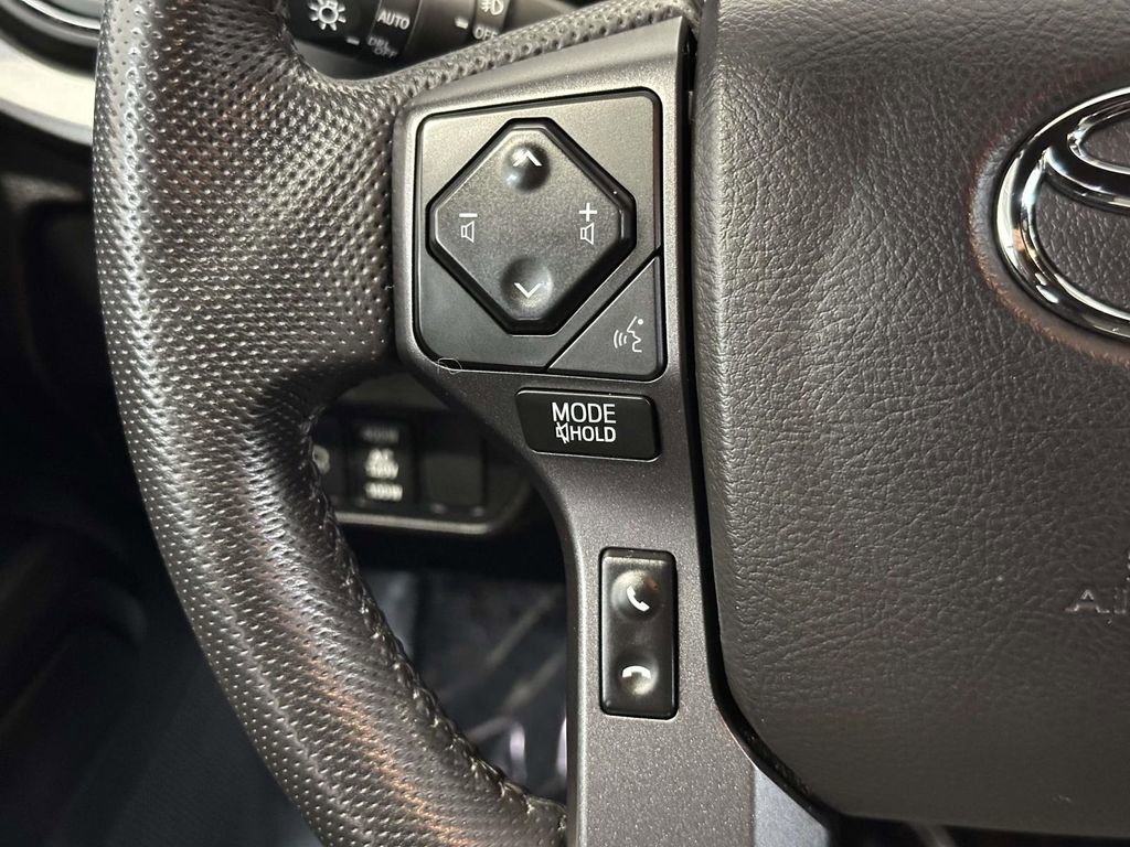 Used 2023 Toyota Tacoma TRD Sport image 28