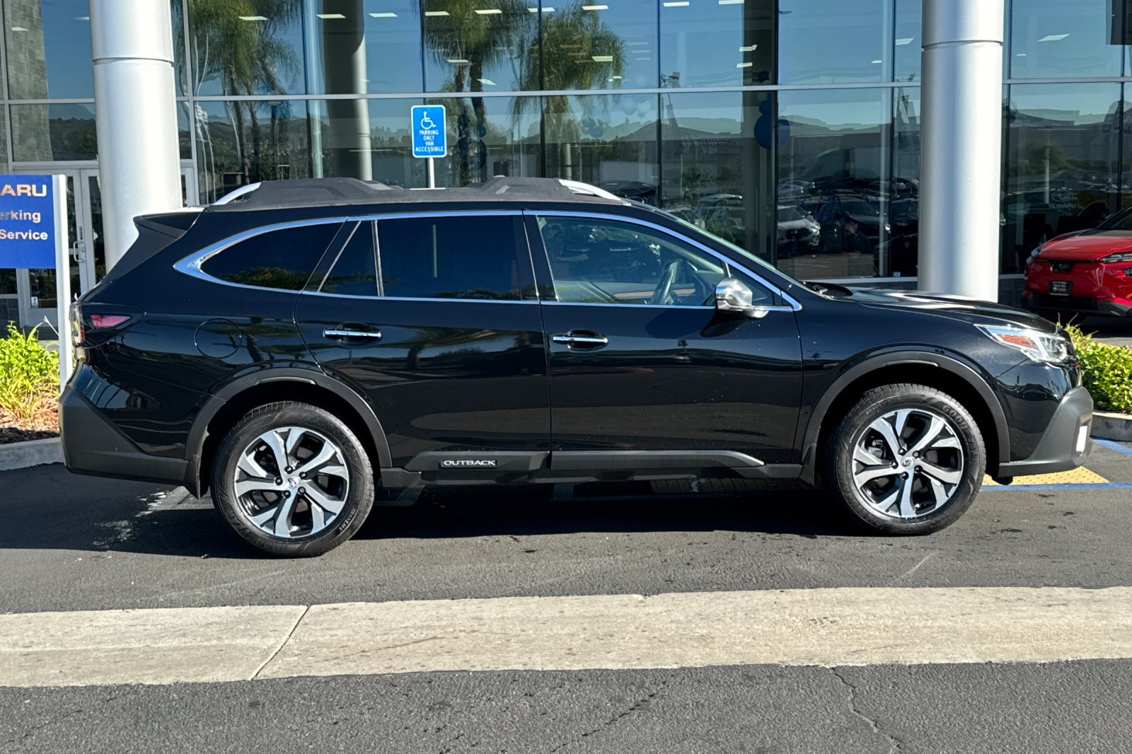 Used 2022 Subaru Outback Touring XT w/ Popular Package #2 AWD/4WD image 3