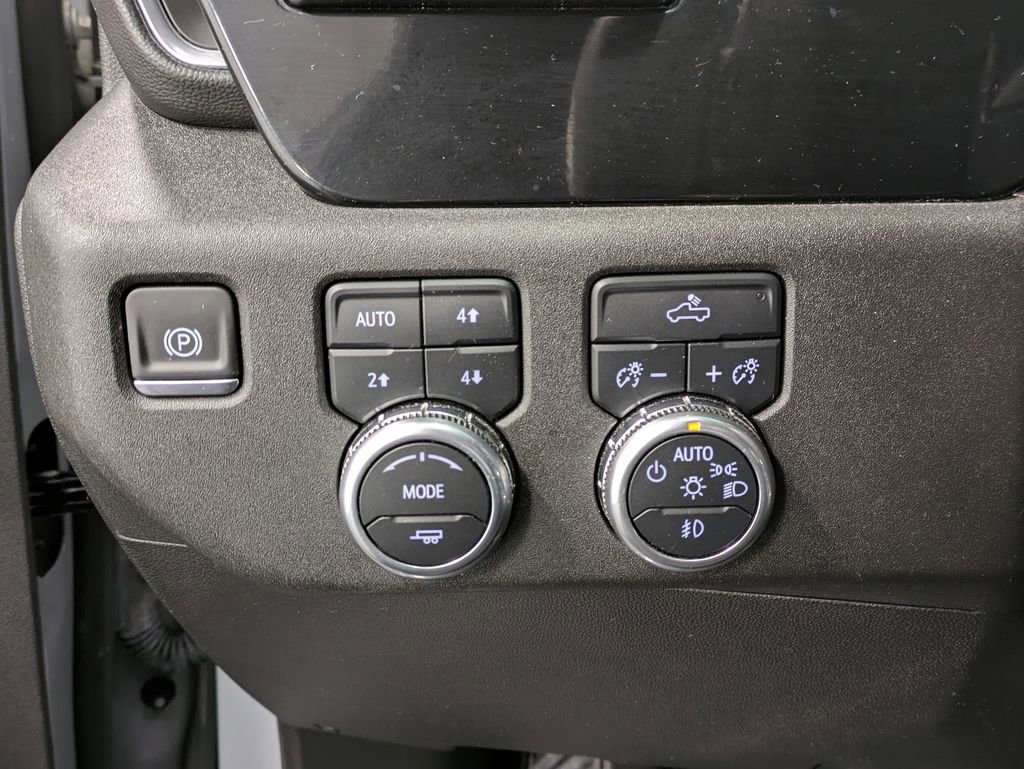 Used 2024 GMC Sierra 1500 Elevation w/ Preferred Package AWD/4WD image 21