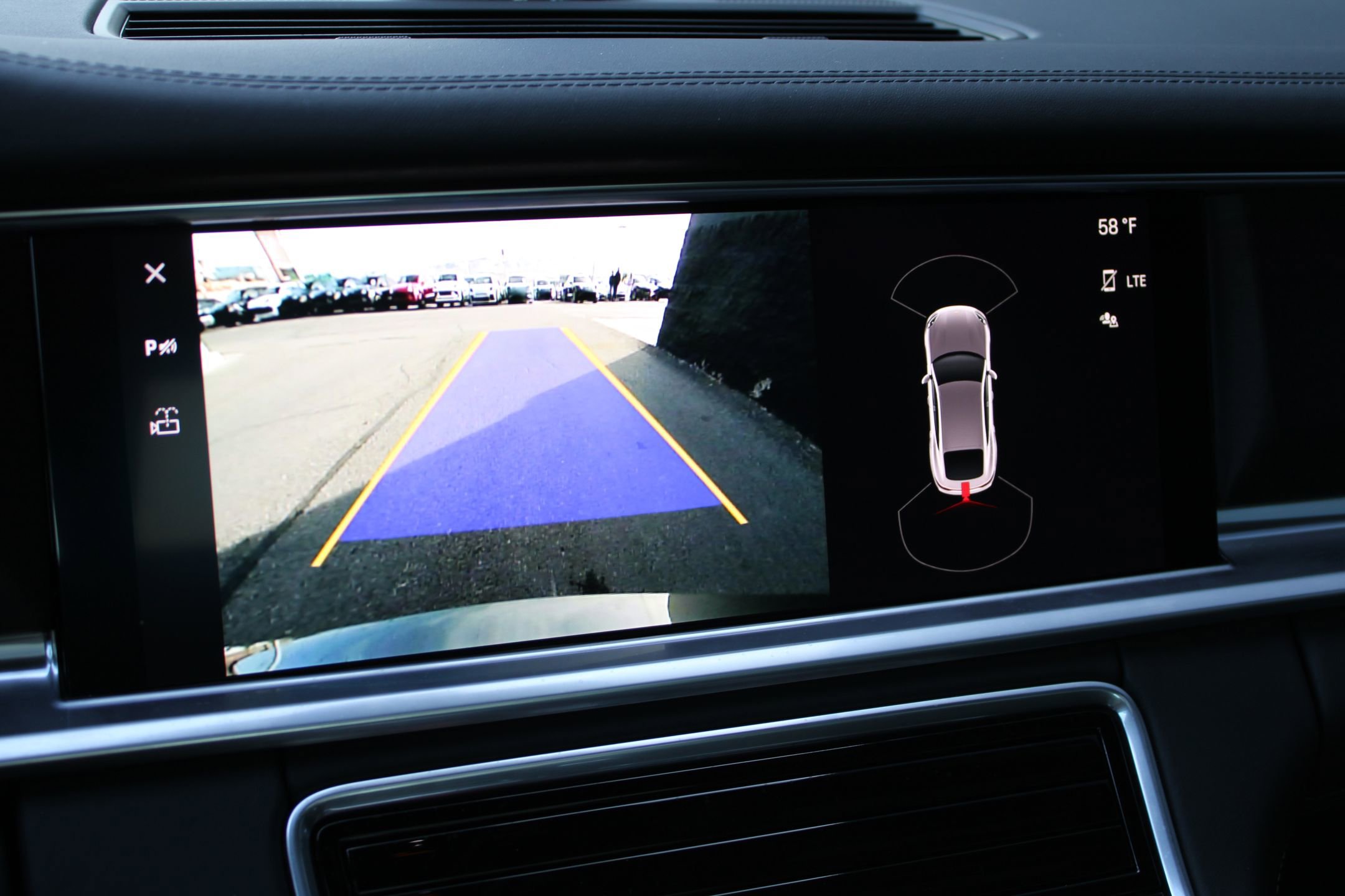 Certified 2023 Porsche Panamera Platinum Edition image 18