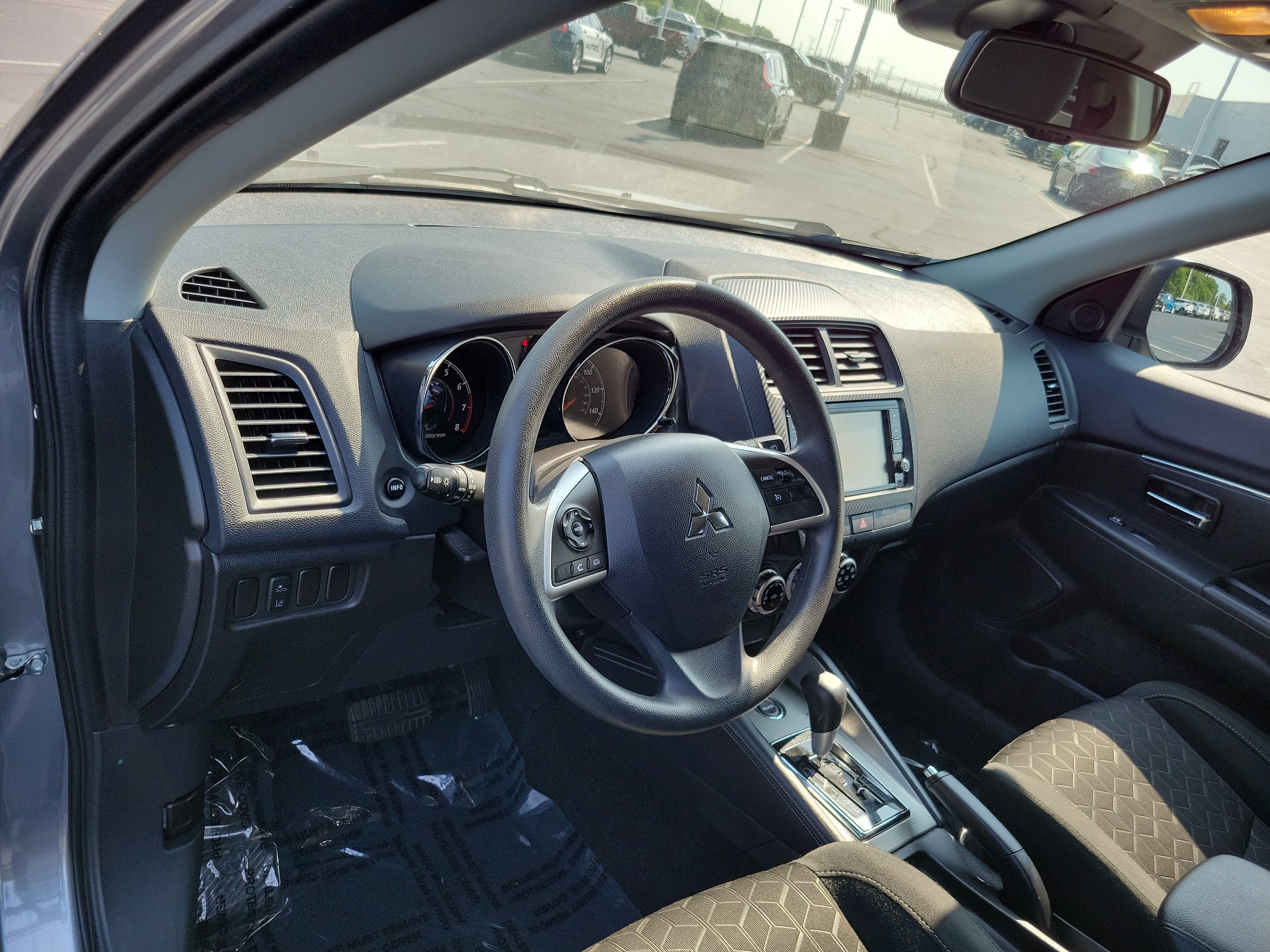 Used 2024 Mitsubishi Outlander Sport ES AWD/4WD image 17