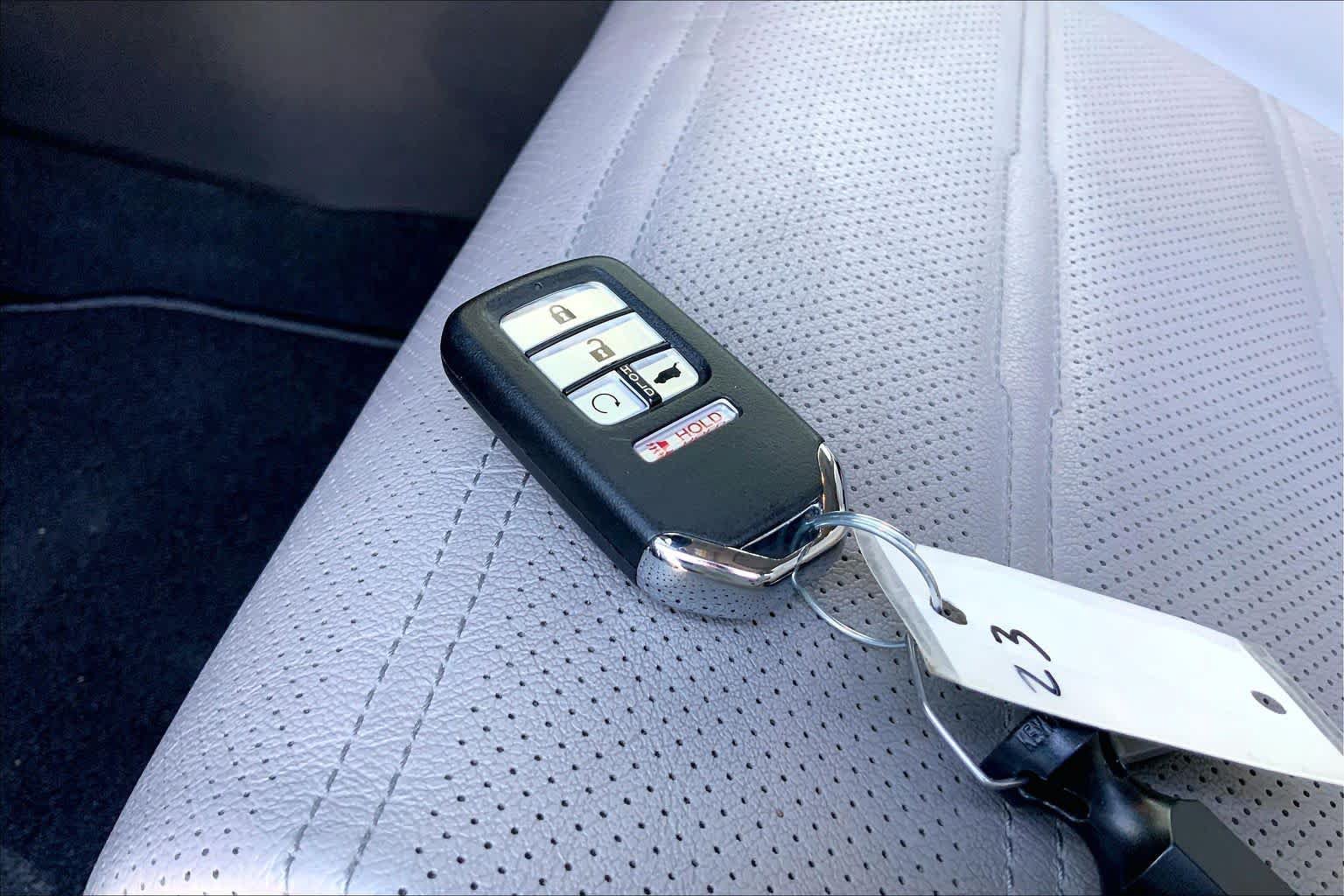 Used 2022 Honda CR-V Touring image 14