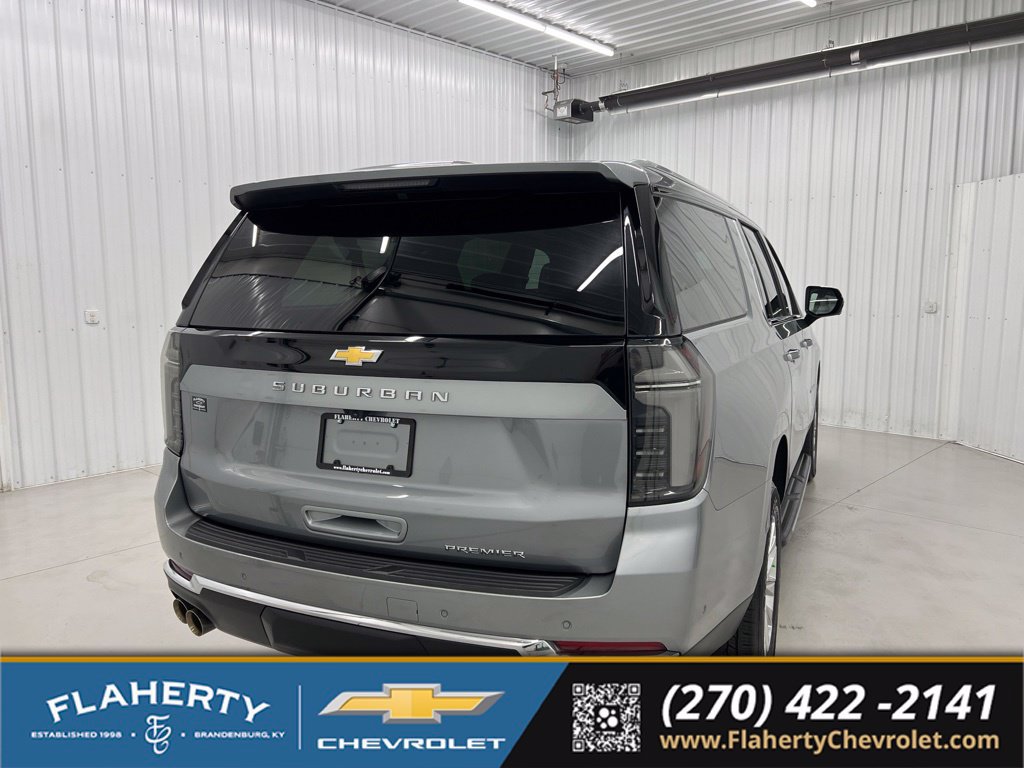 Used 2026 Chevrolet Suburban Premier AWD/4WD image 3