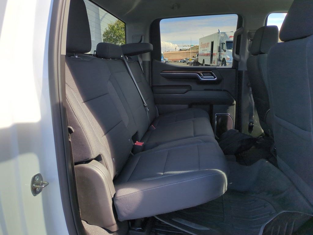 Used 2024 Chevrolet Silverado 1500 LT w/ Z71 Off-Road Package AWD/4WD image 29