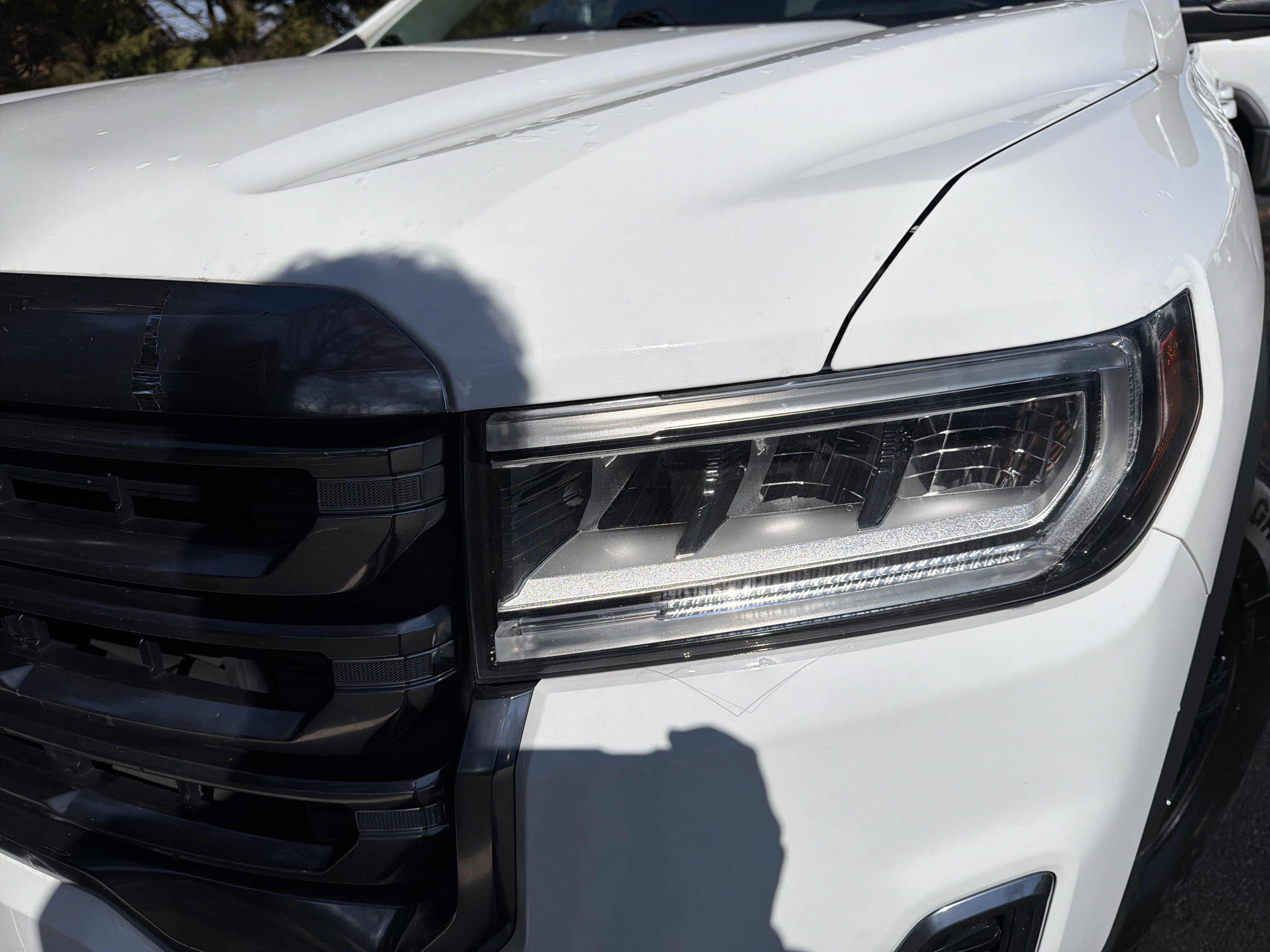 Used 2023 GMC Acadia AT4 w/ Technology Package image 6