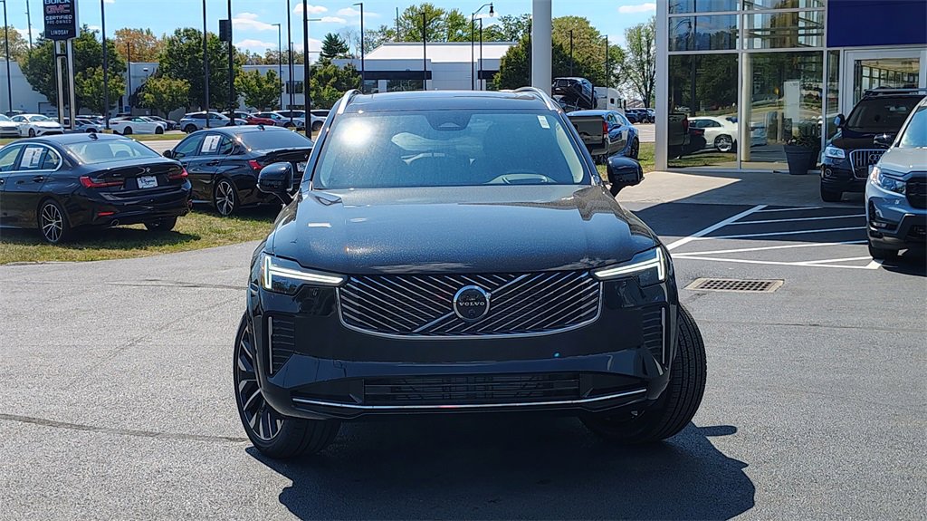 New 2026 Volvo XC90 B6 Ultra w/ Protection Package image 32