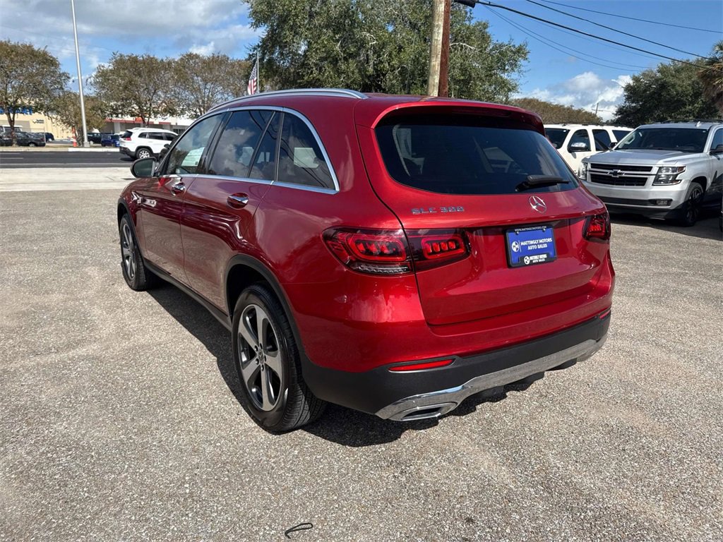 Used 2020 Mercedes-Benz GLC 300 w/ Multimedia Package image 5