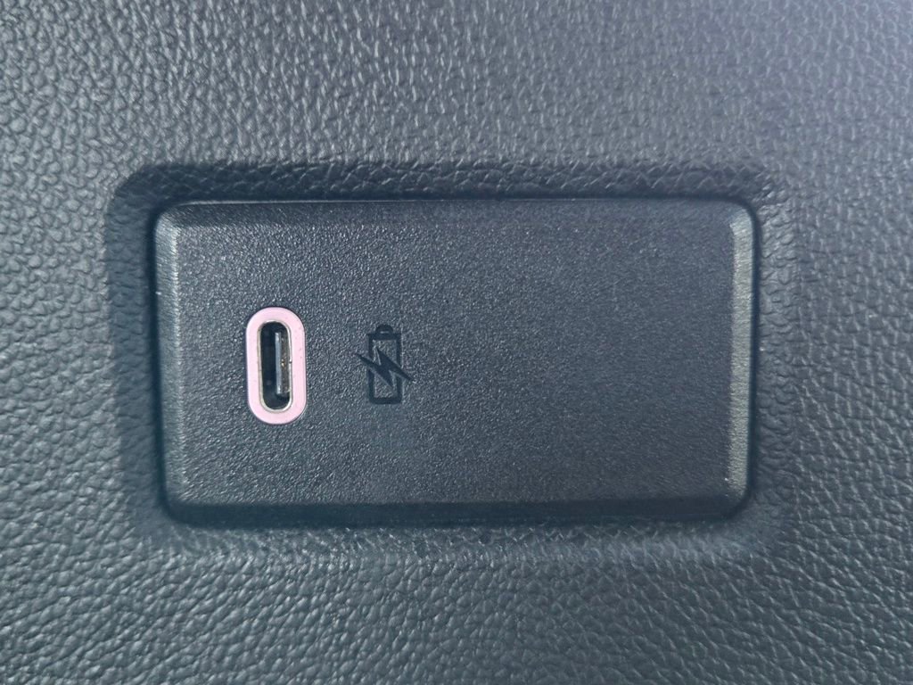 Used 2022 Chevrolet Tahoe RST w/ Luxury Package AWD/4WD image 44