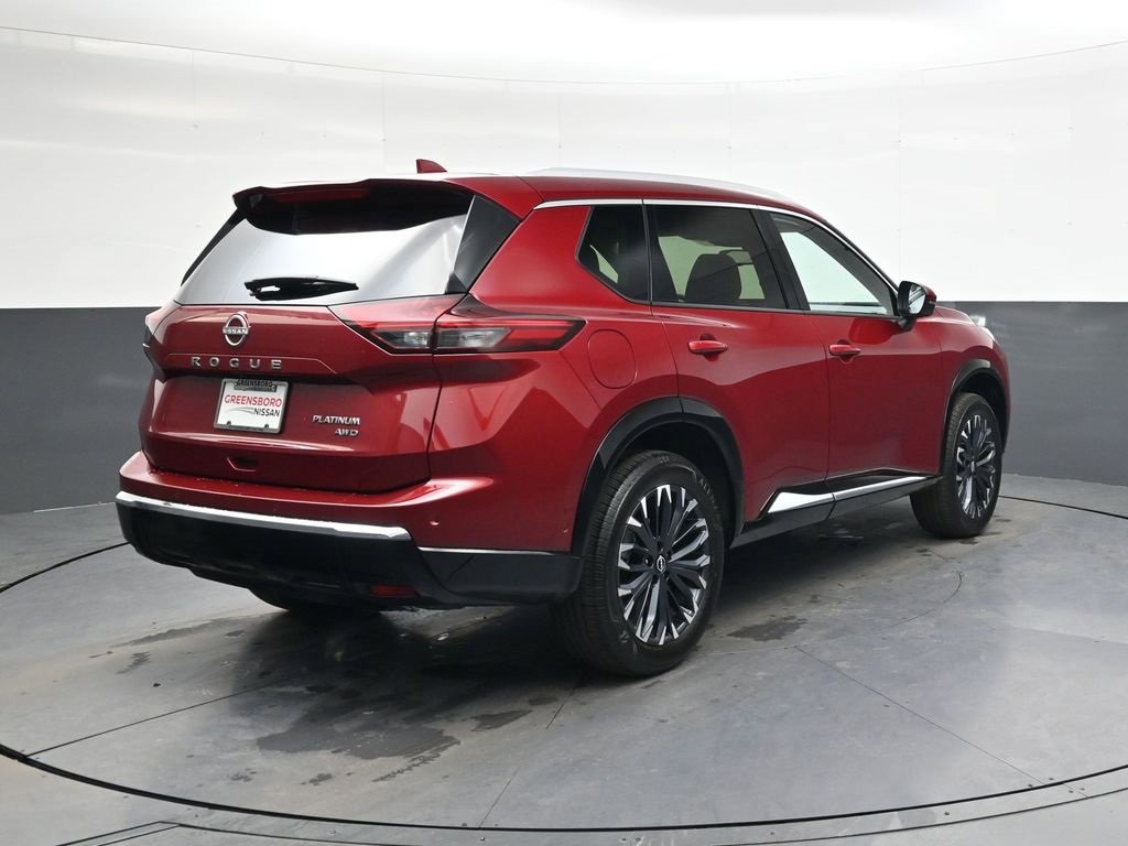 Used 2025 Nissan Rogue Platinum w/ Platinum Premium Package image 4