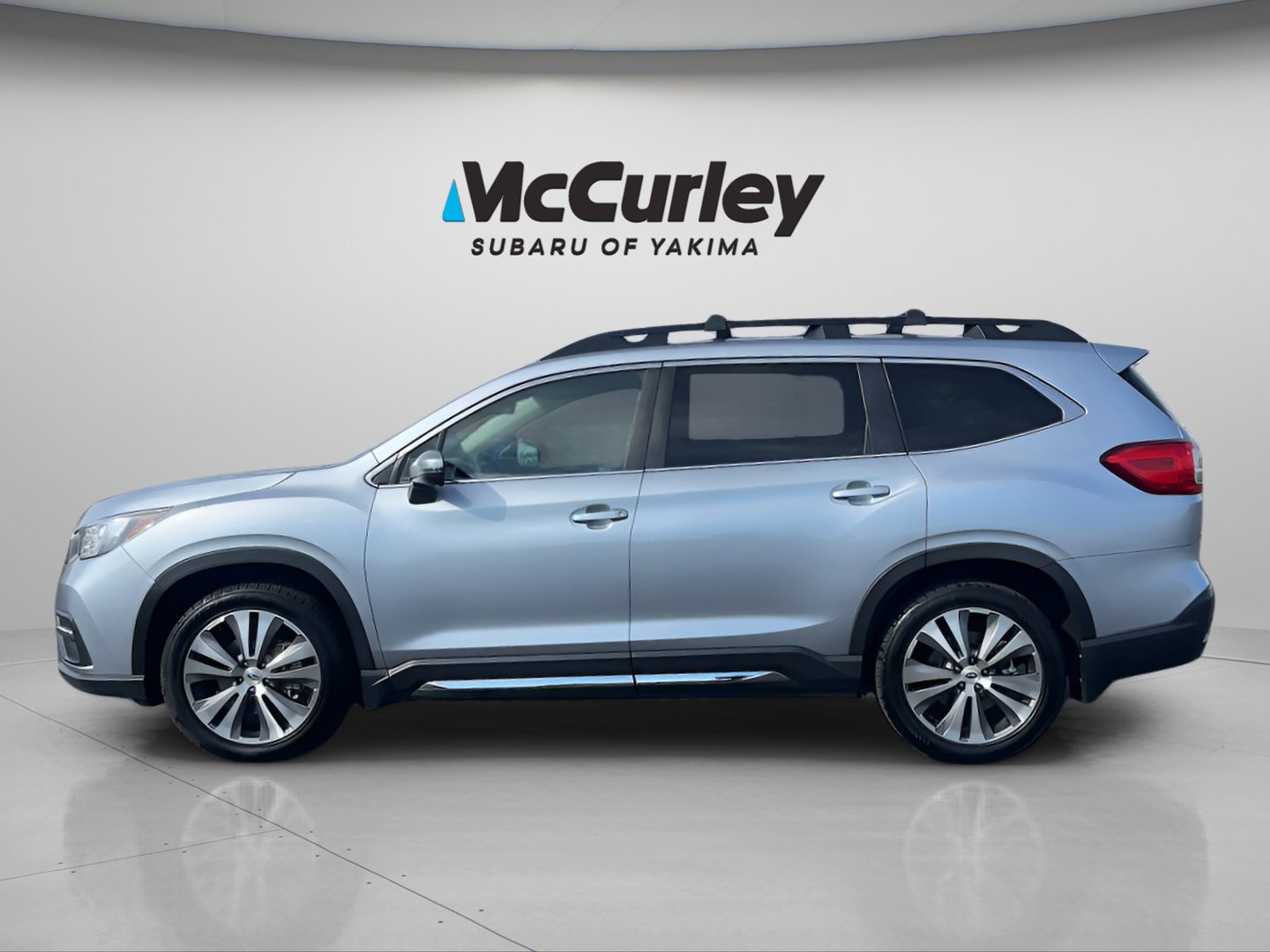 Used 2021 Subaru Ascent Limited w/ Technology Package AWD/4WD image 4
