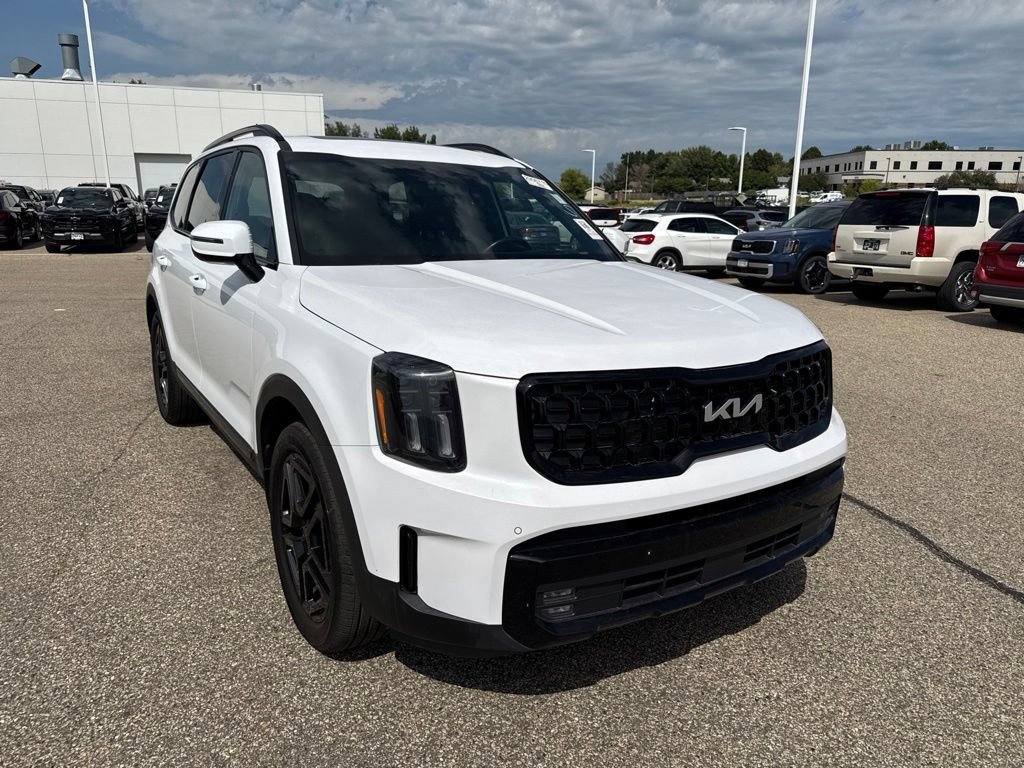 Used 2024 Kia Telluride SX X-Line AWD/4WD image 3