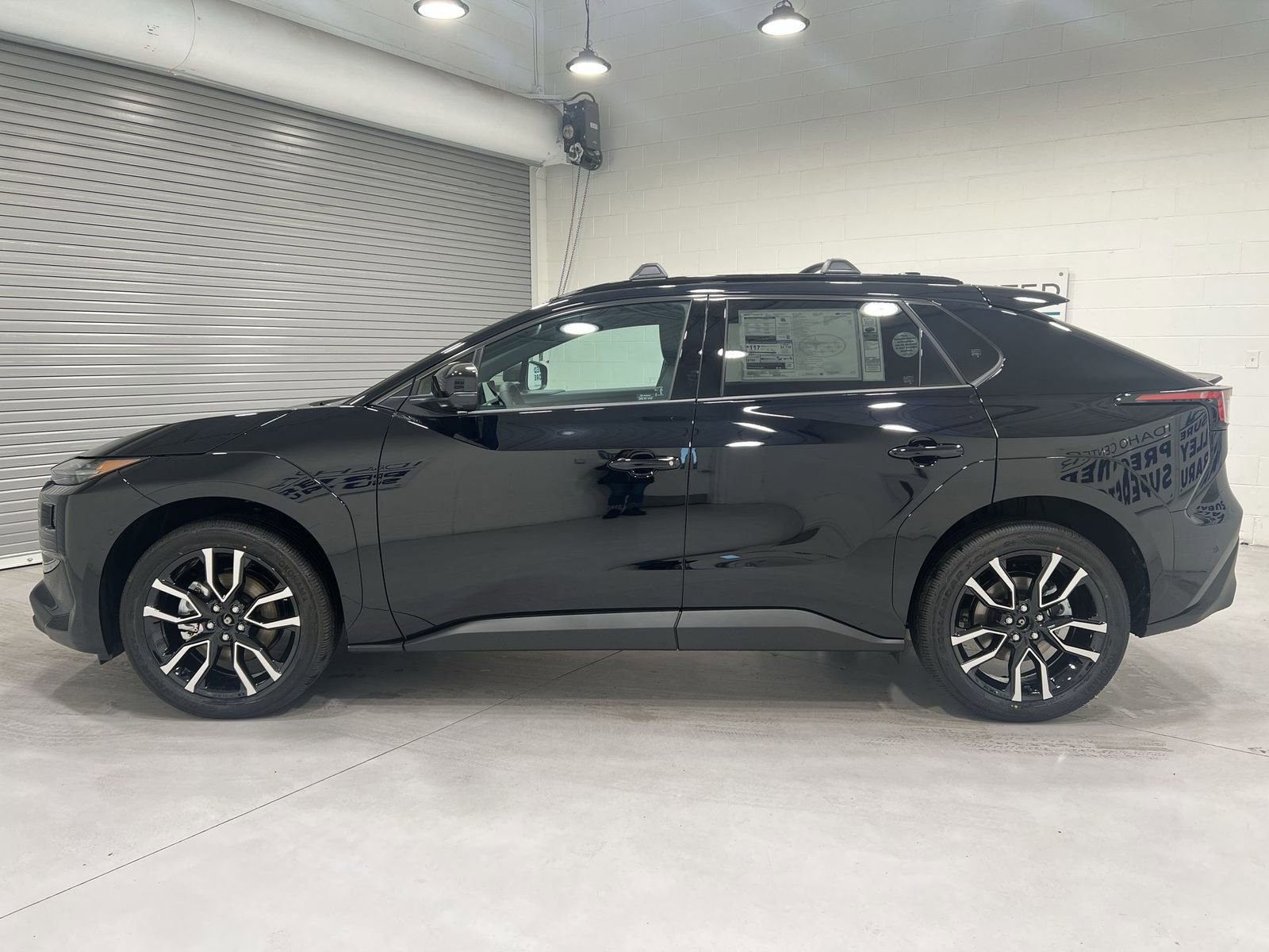 New 2026 Subaru Solterra AWD/4WD image 5
