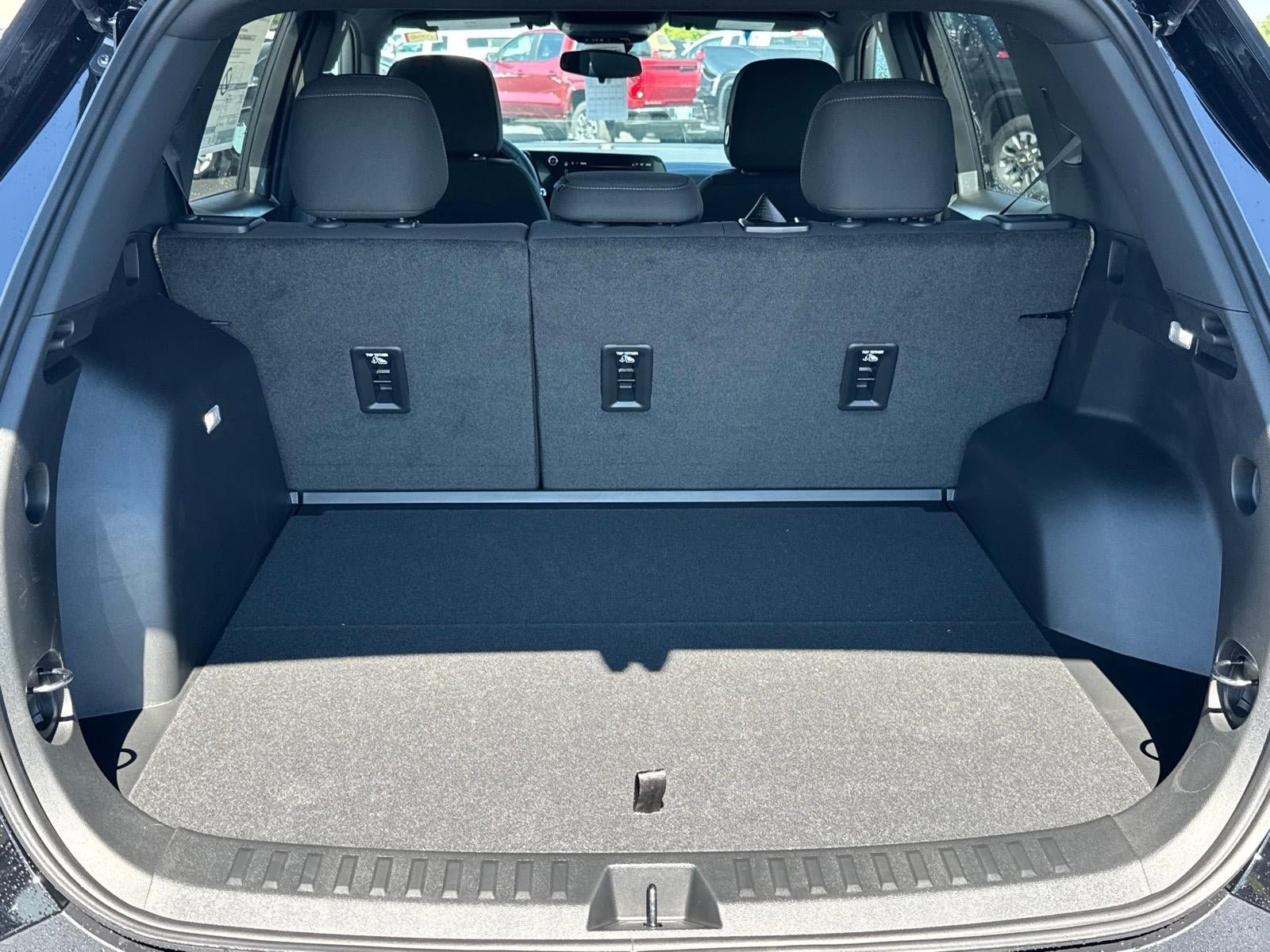 New 2027 Chevrolet Equinox LT AWD/4WD image 4