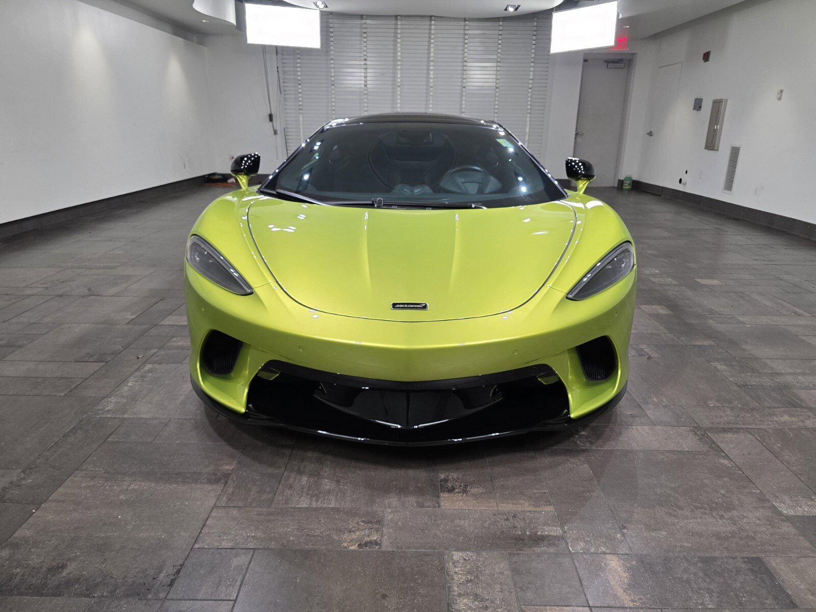 Used 2022 McLaren GT image 2