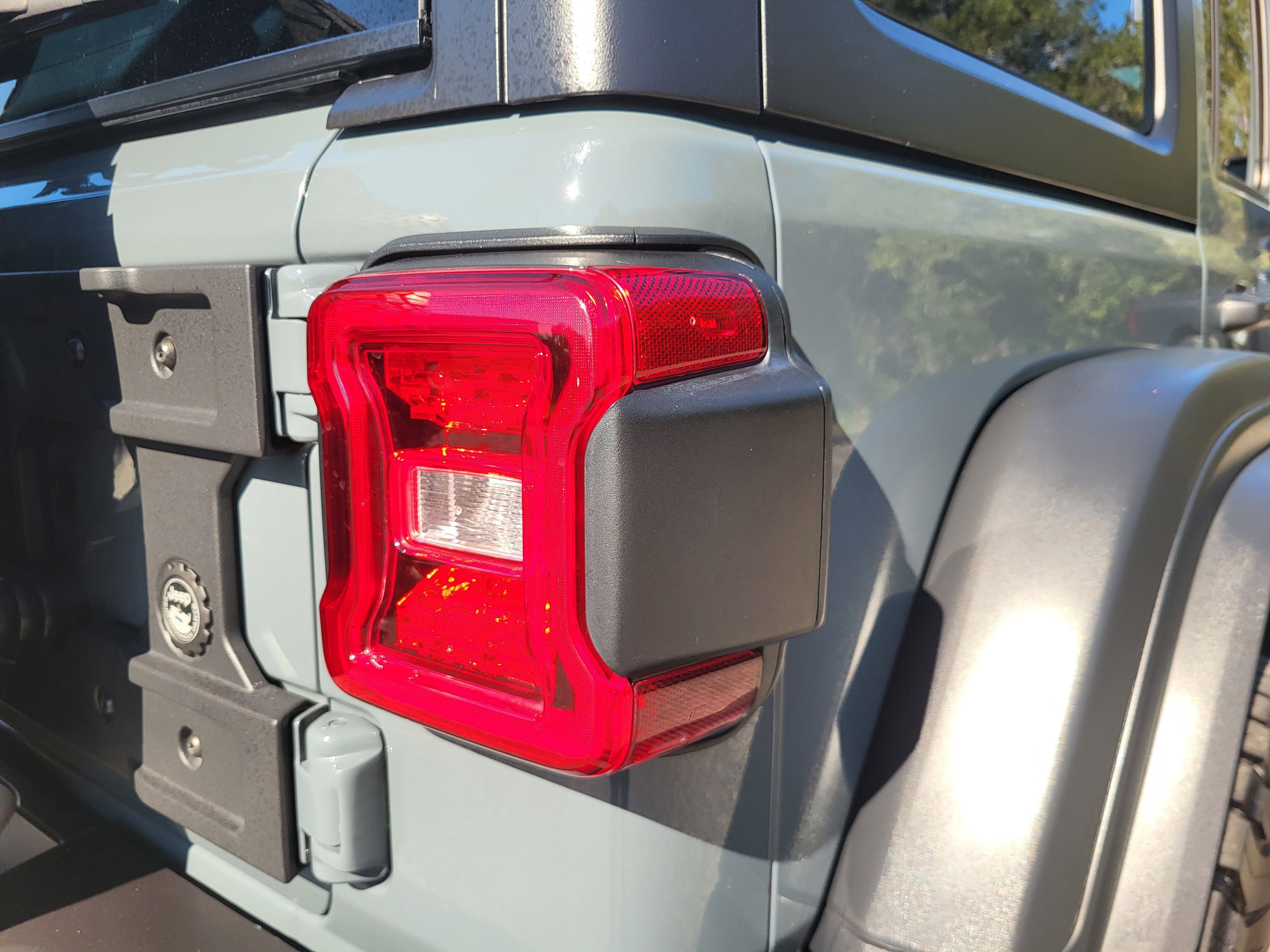 Used 2024 Jeep Wrangler Unlimited Rubicon w/ XTREMEE 35" Tire Package image 64