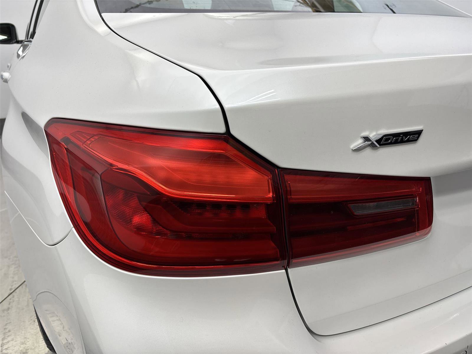 Used 2018 BMW 530i xDrive image 19