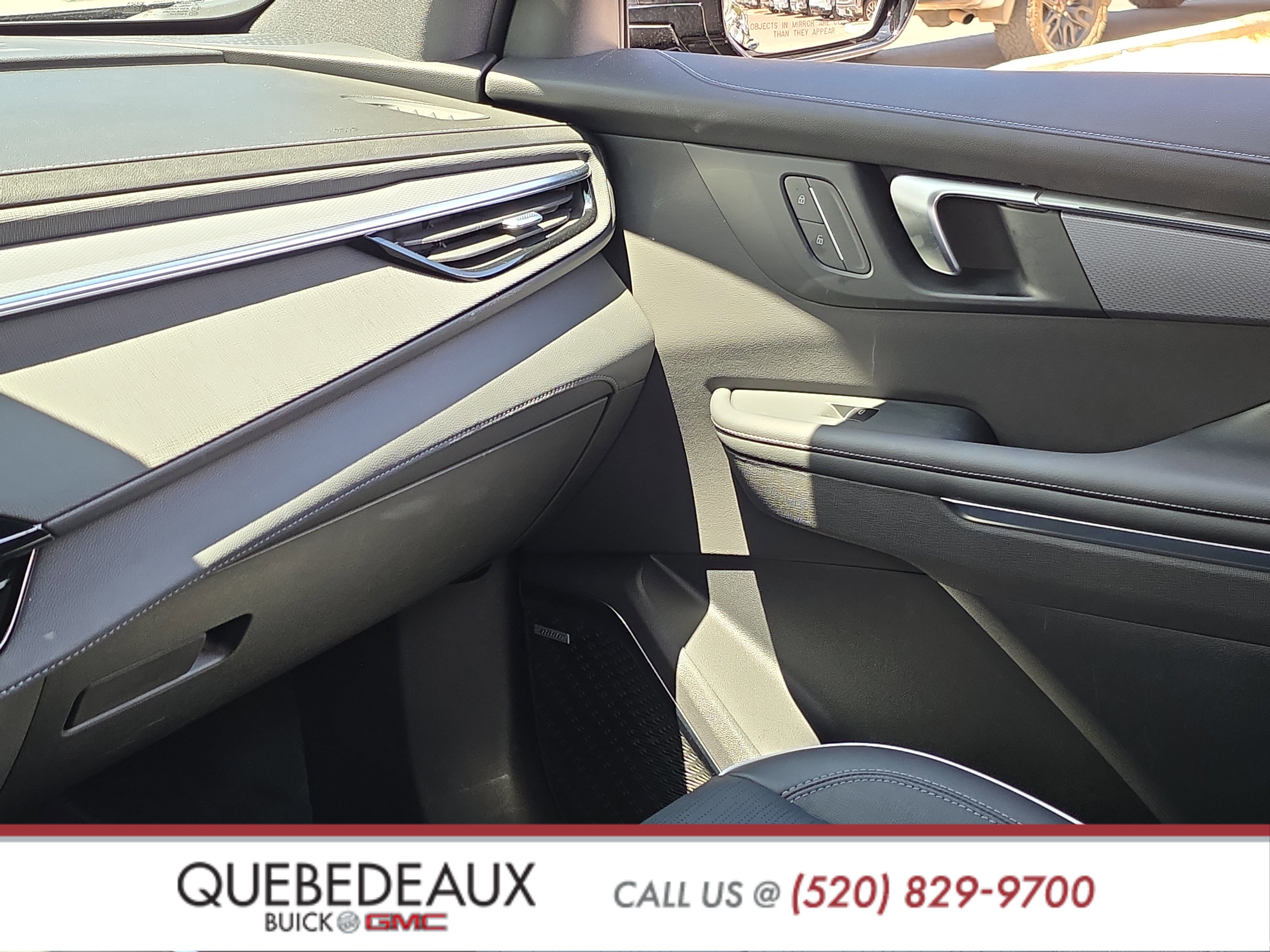 Used 2025 Buick Enclave Sport Touring w/ Super Cruise Package FWD image 23