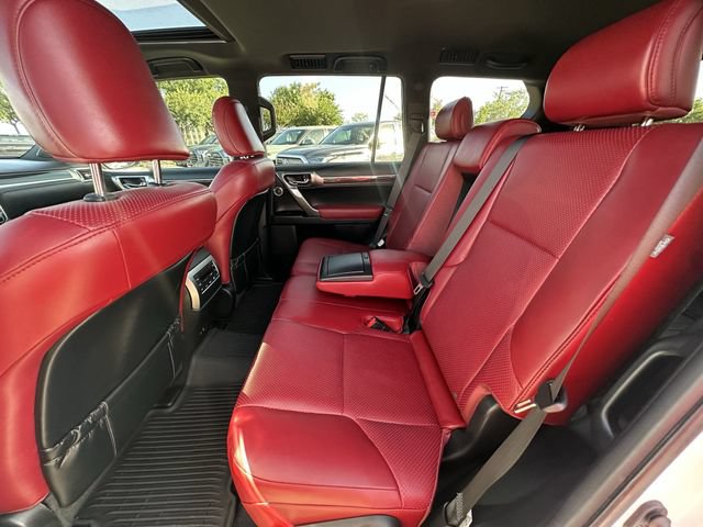 Used 2023 Lexus GX 460 Luxury w/ Accessory Package AWD/4WD image 29