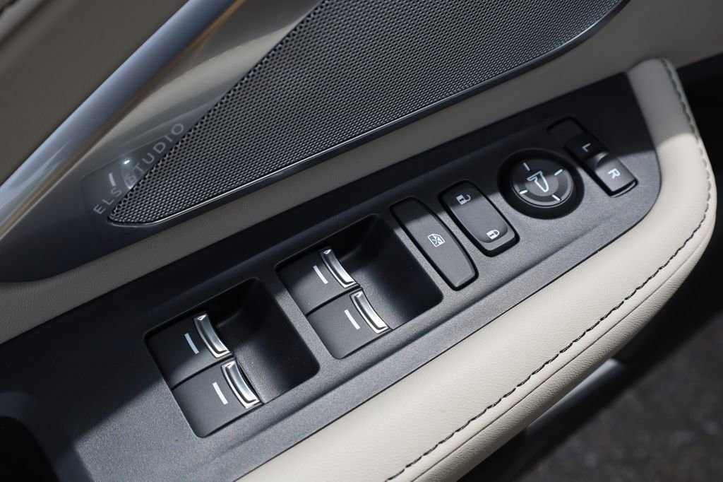 New 2025 Acura RDX SH-AWD w/ Technology Package image 11