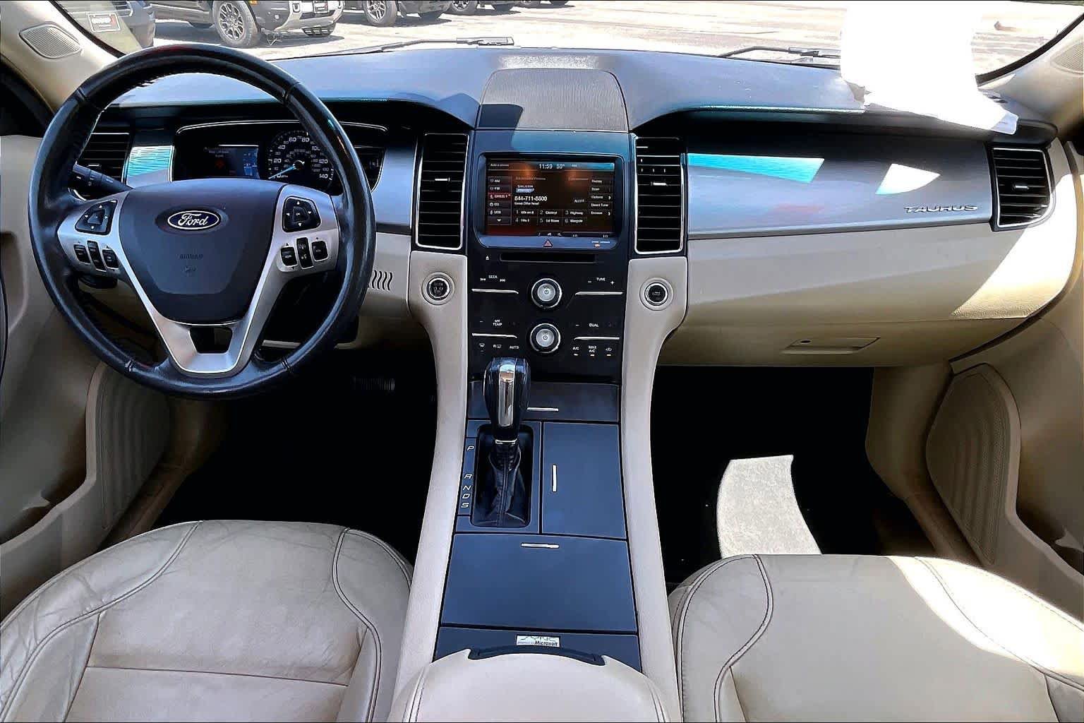 Used 2015 Ford Taurus SEL w/ Equipment Group 201A FWD image 13