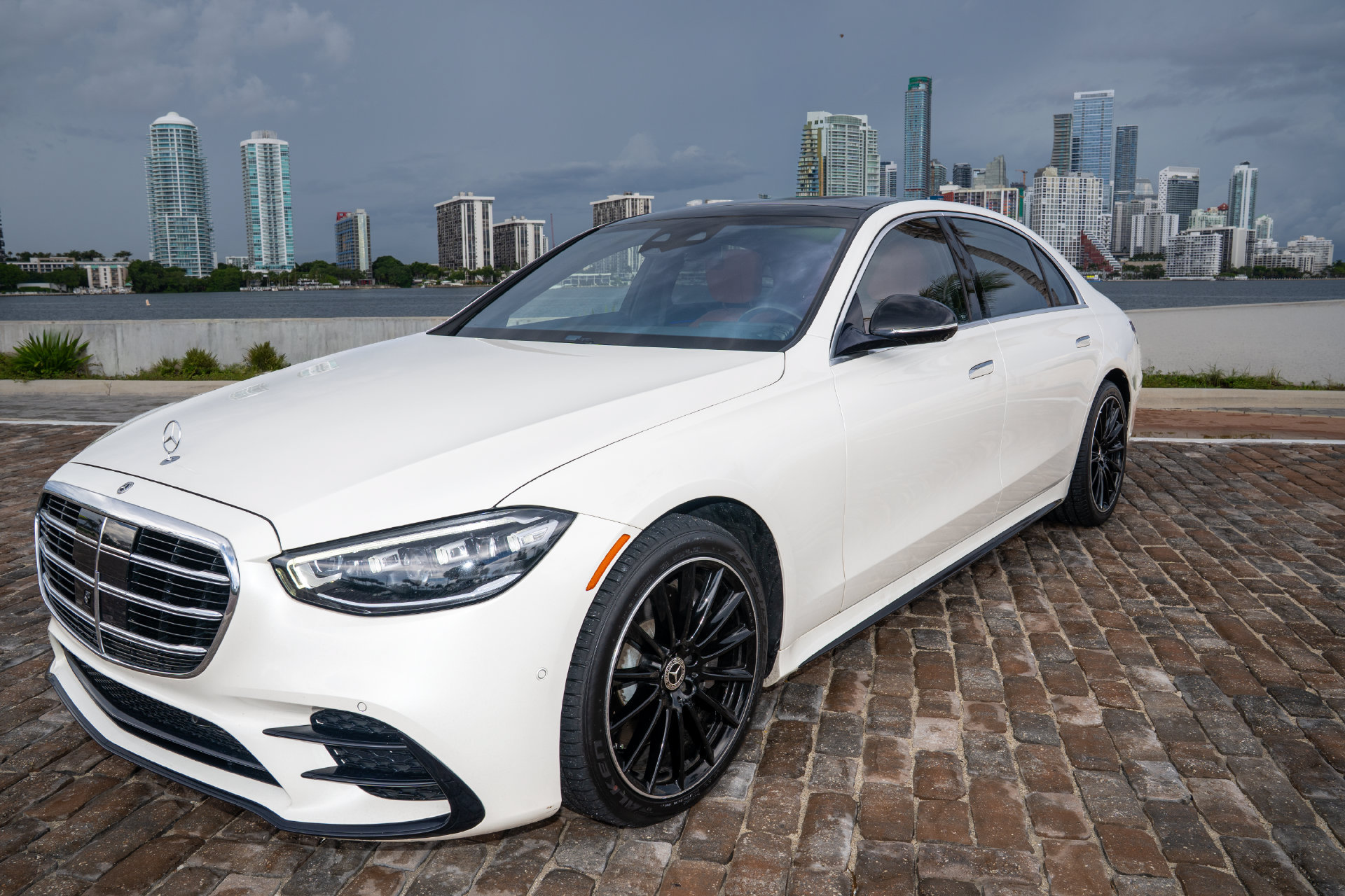 Used 2022 Mercedes-Benz S 500 4MATIC image 4
