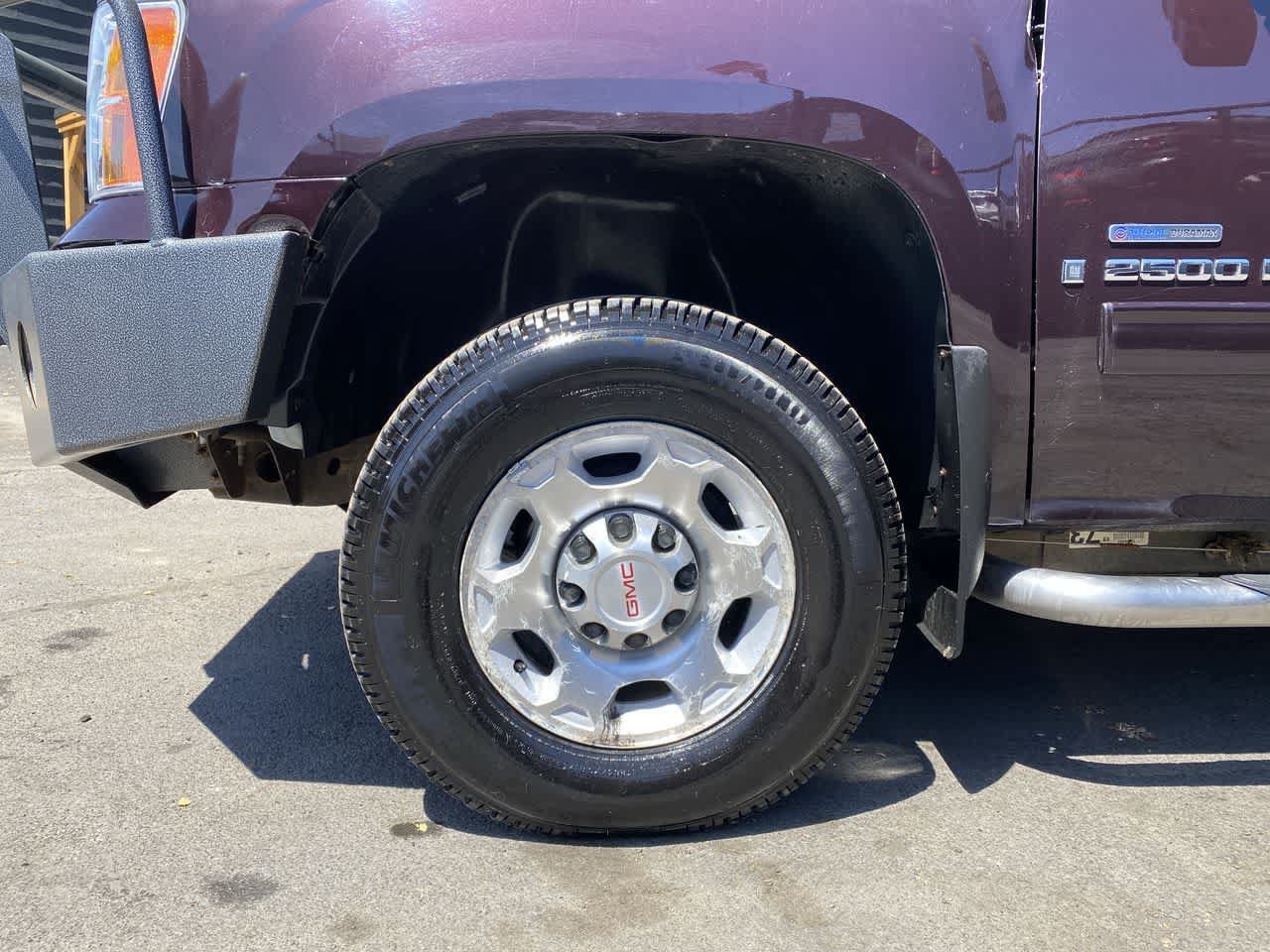 Used 2008 GMC Sierra 2500 SLT w/ Sun And Navigation Package AWD/4WD image 11
