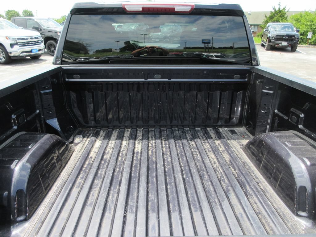 Certified 2023 Chevrolet Silverado 1500 LT AWD/4WD image 12