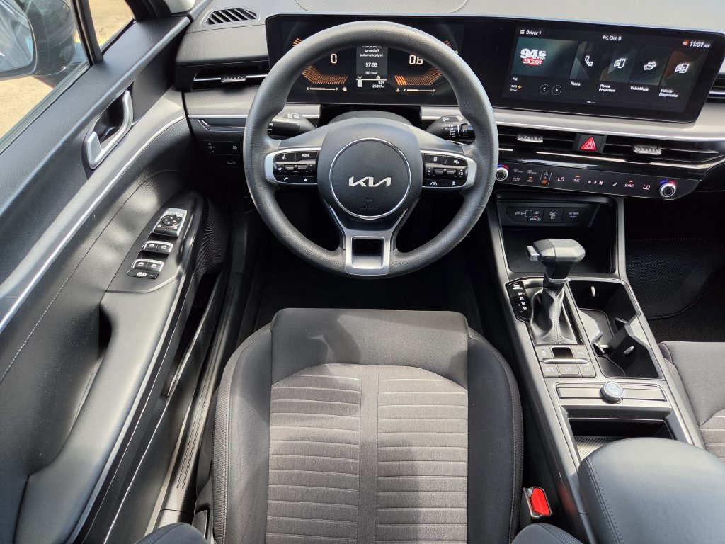 Used 2025 Kia K5 LXS FWD image 13