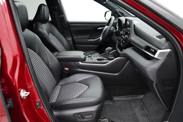 Used 2023 Toyota Highlander XSE image 90