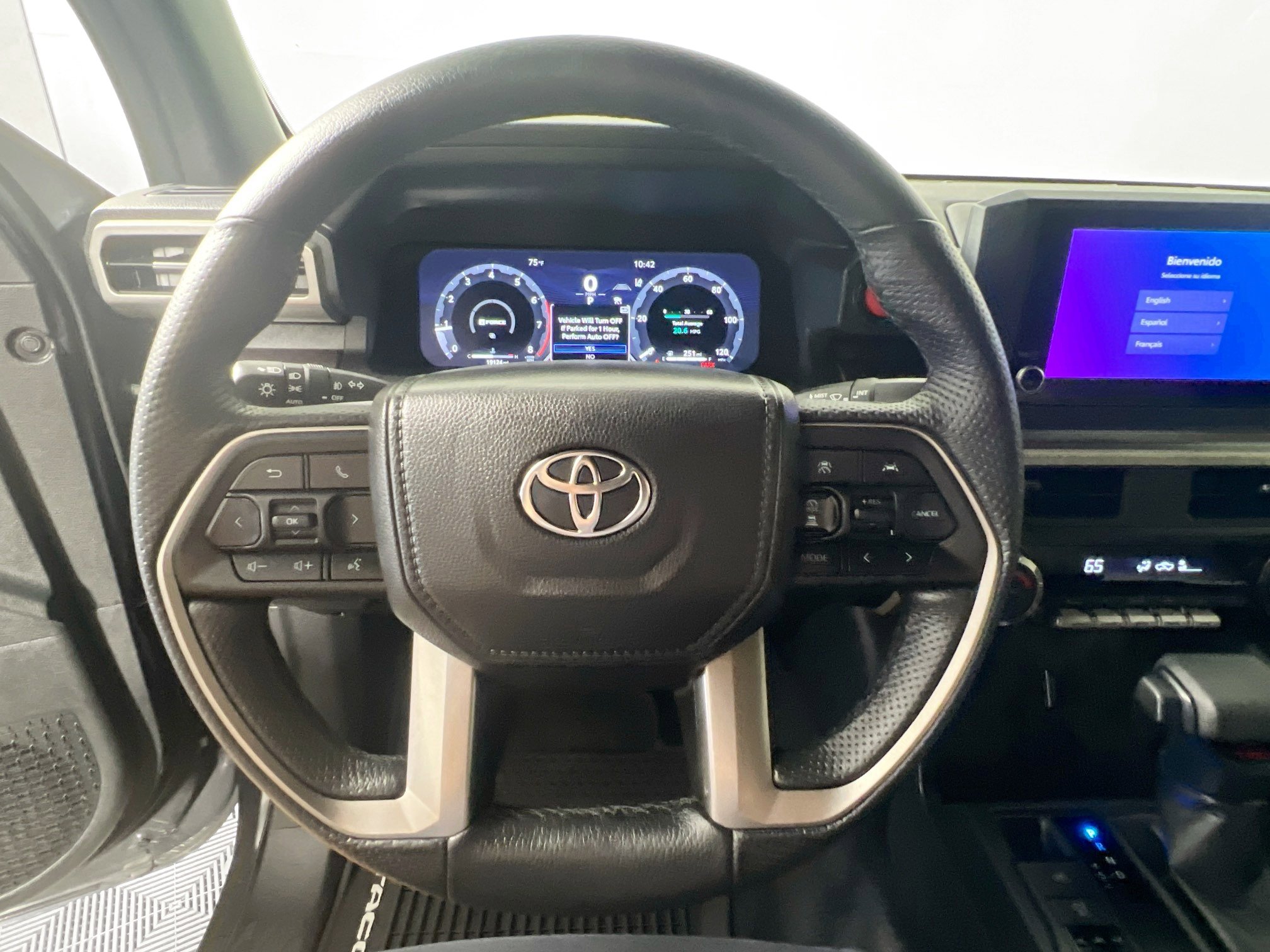 Used 2025 Toyota Tacoma TRD Off-Road AWD/4WD image 17