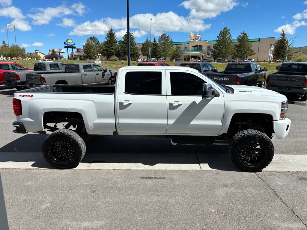 Used 2018 Chevrolet Silverado 2500 LT AWD/4WD image 8