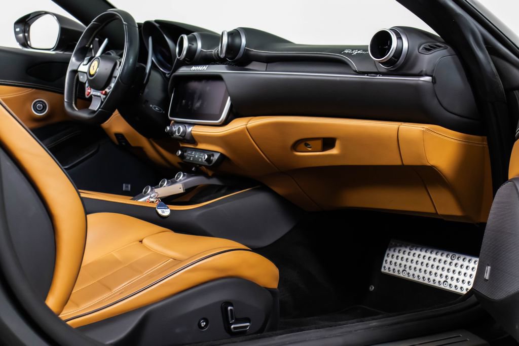 Certified 2019 Ferrari Portofino image 48