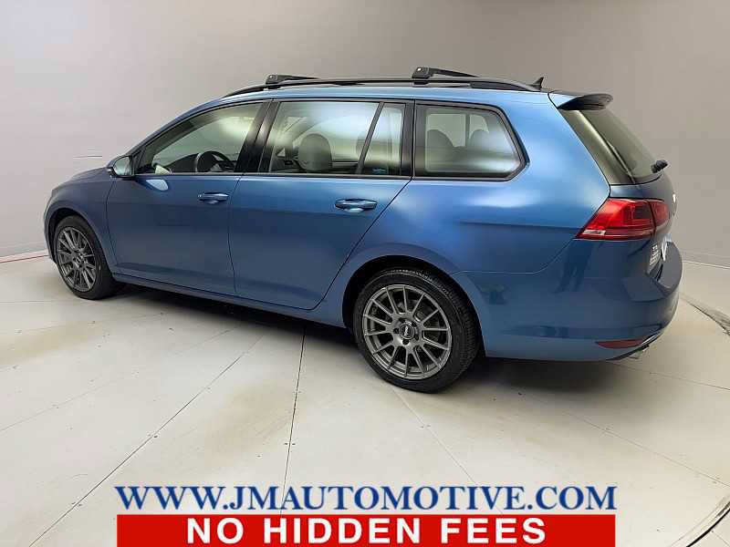 Used 2017 Volkswagen Golf S AWD/4WD image 3