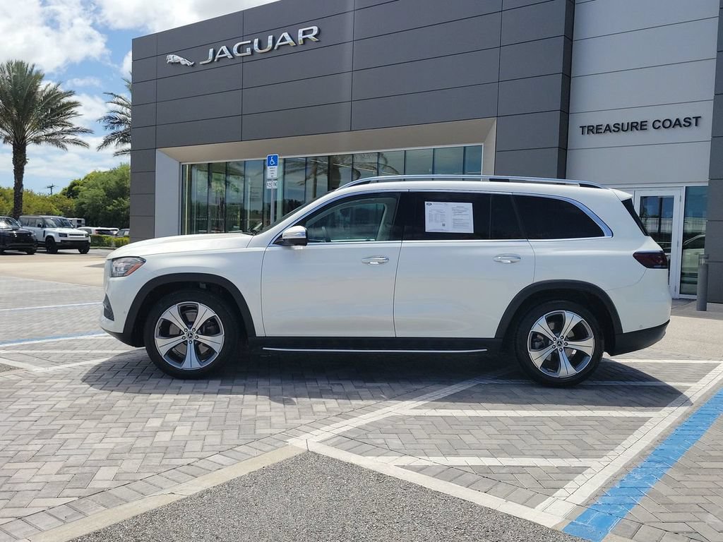 Used 2022 Mercedes-Benz GLS 450 4MATIC image 2