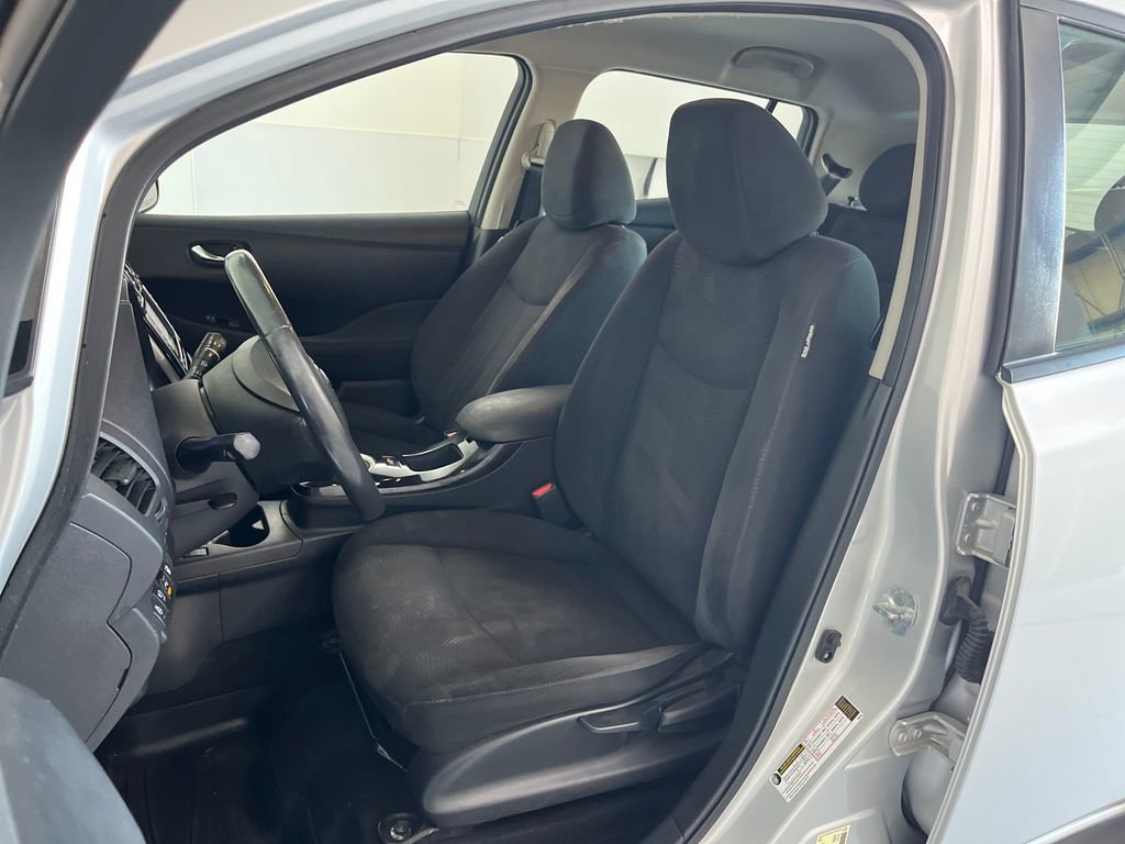 Used 2017 Nissan Leaf SV image 18