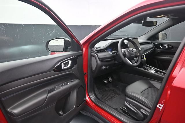 New 2026 Jeep Compass Latitude AWD/4WD image 12