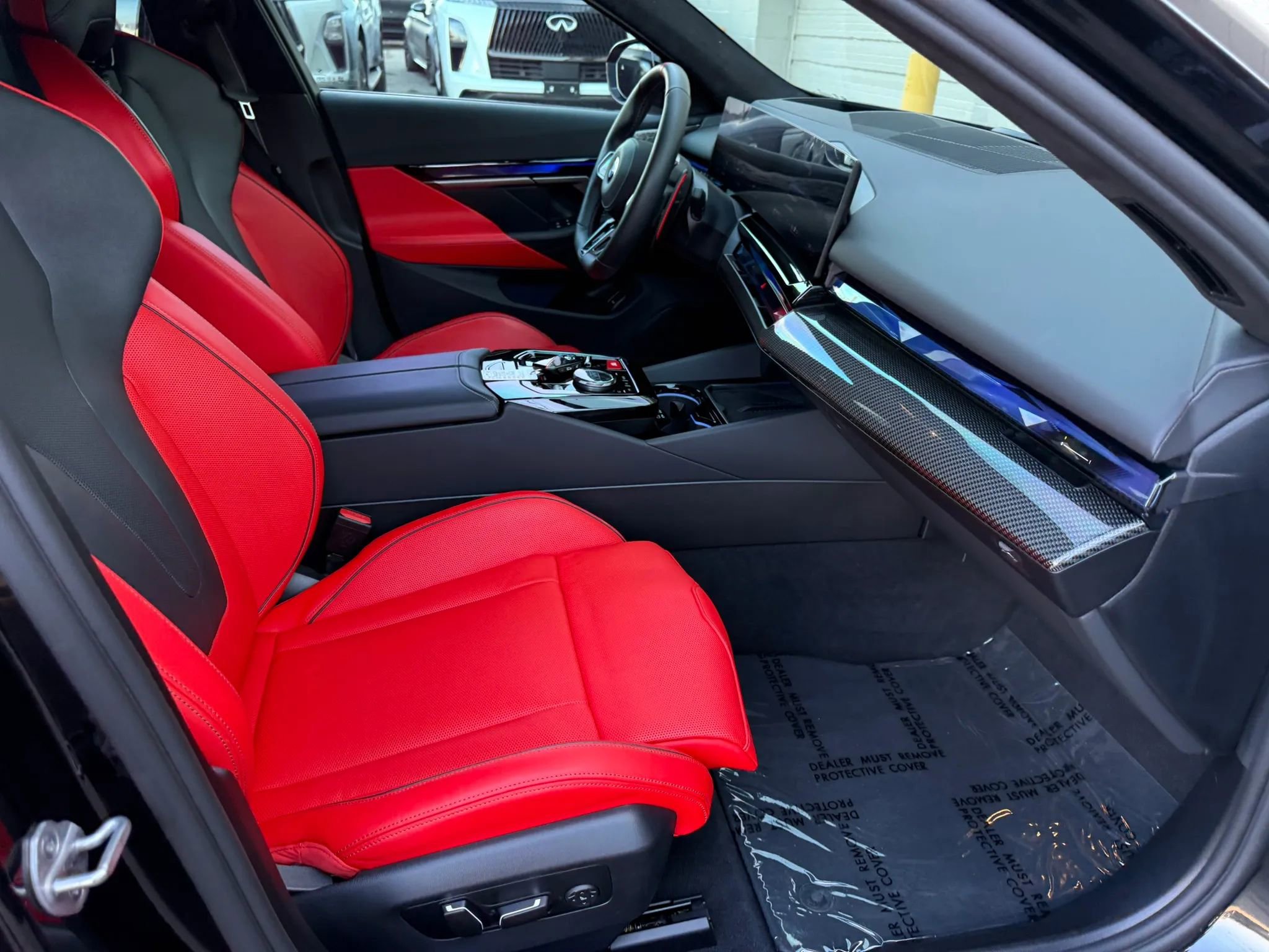 Used 2025 BMW M5 Sedan 4D w/ Executive Package image 89