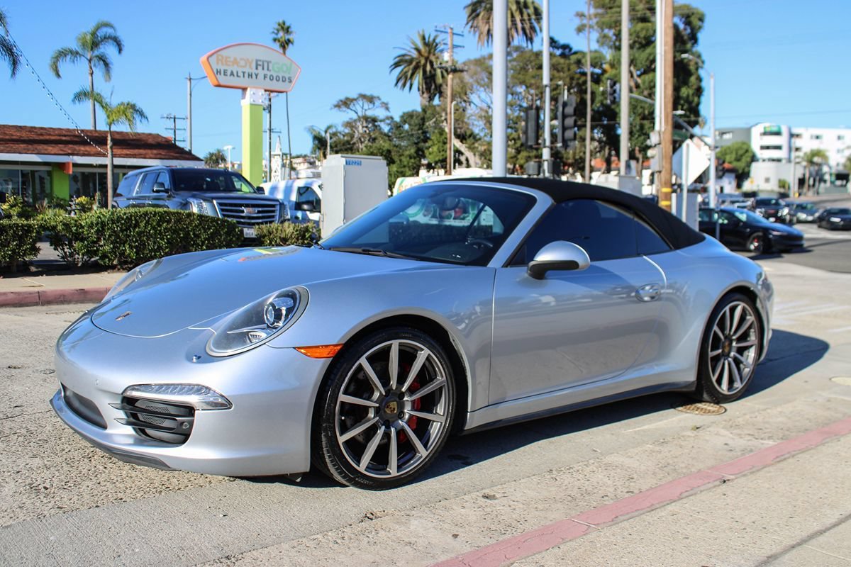 Used 2016 Porsche 911 Carrera 4S w/ Sport Chrono Package AWD/4WD image 12